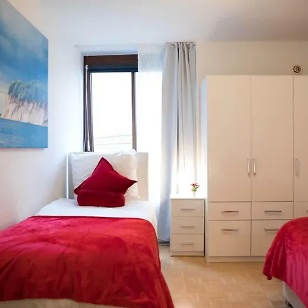 Luxury Flat Between Cologne And Bonn And Phantasialand Bruhl Apartment
