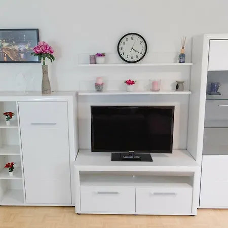 Apartment Luxury Flat Between Cologne And Bonn And Phantasialand Bruhl *